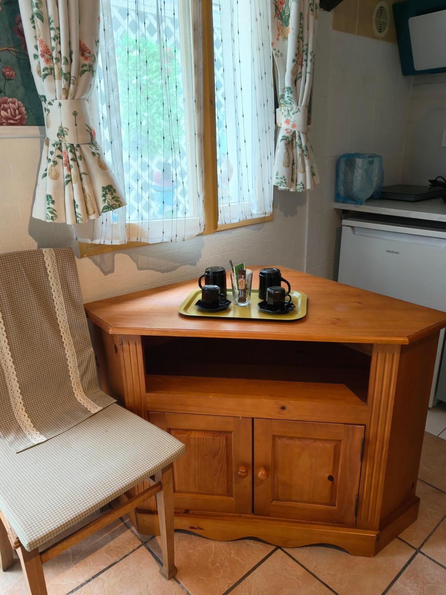 Le Coin Des Artistes Acomodação com café da manhã Giverny Quarto foto